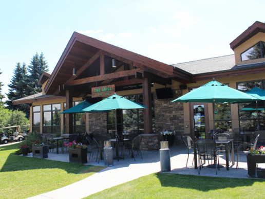 The Grill patio at The Links at Spruce Grove